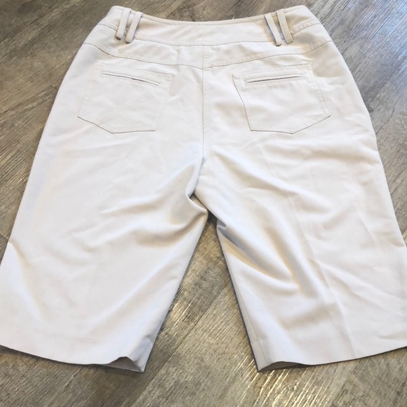 Larry Levine Bermuda‎ Stretch light Tan Shorts - Picture 3 of 6